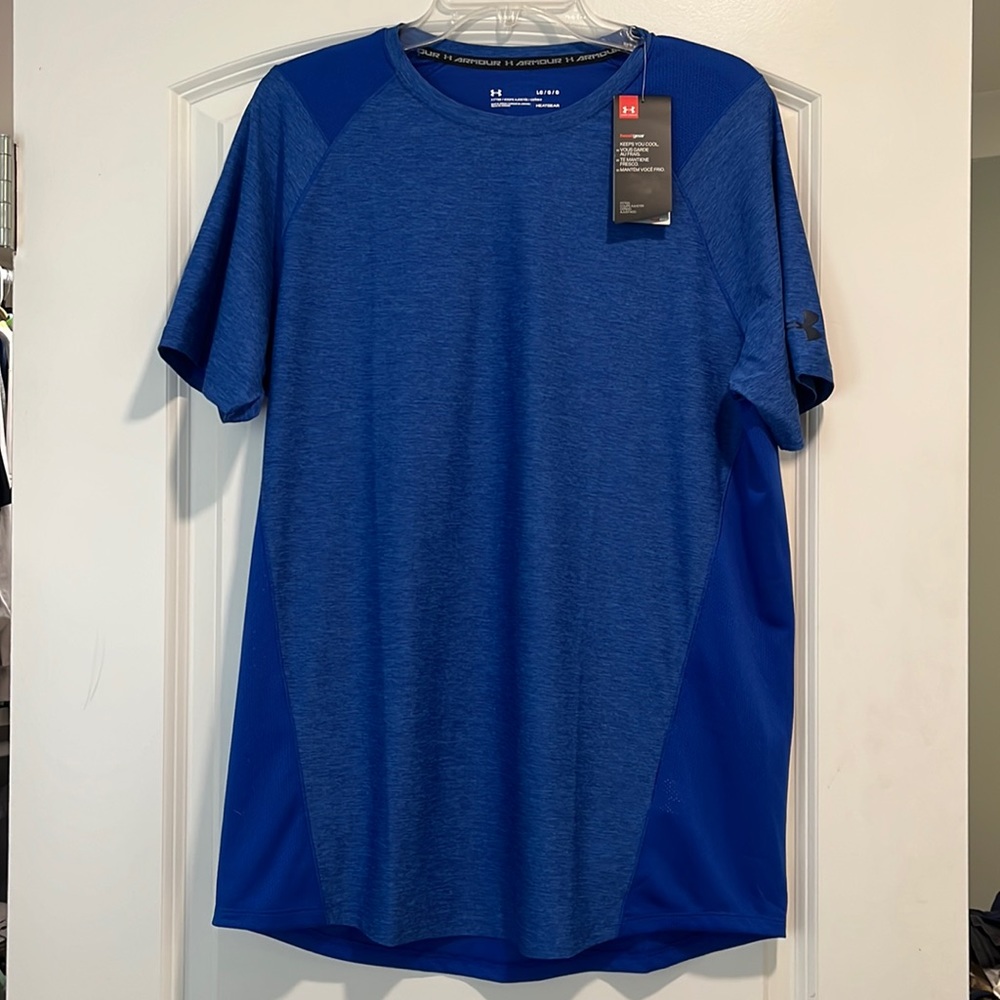 UNDER ARMOUR Fitted Athletic Shirt - Heat Gear - Large - Blue